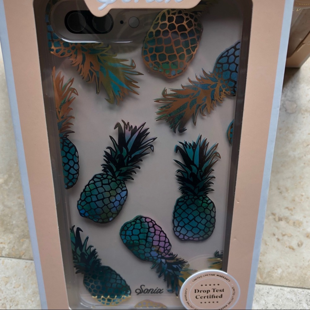 IPhone 6s, 7, & 8, in Iridescent Pineapple NWT - Picture 5 of 6